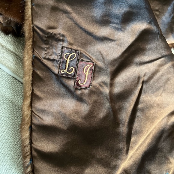 Vintage mink shrug w pockets - Picture 3 of 3